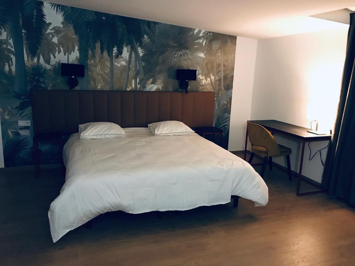 Hotel Amaya Ambares-et-Lagrave Экстерьер фото