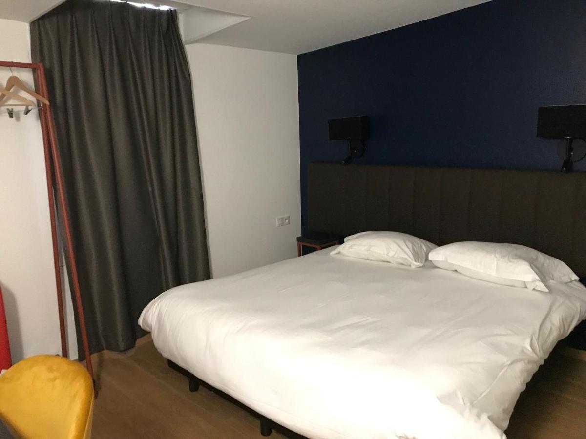 Hotel Amaya Ambares-et-Lagrave Экстерьер фото